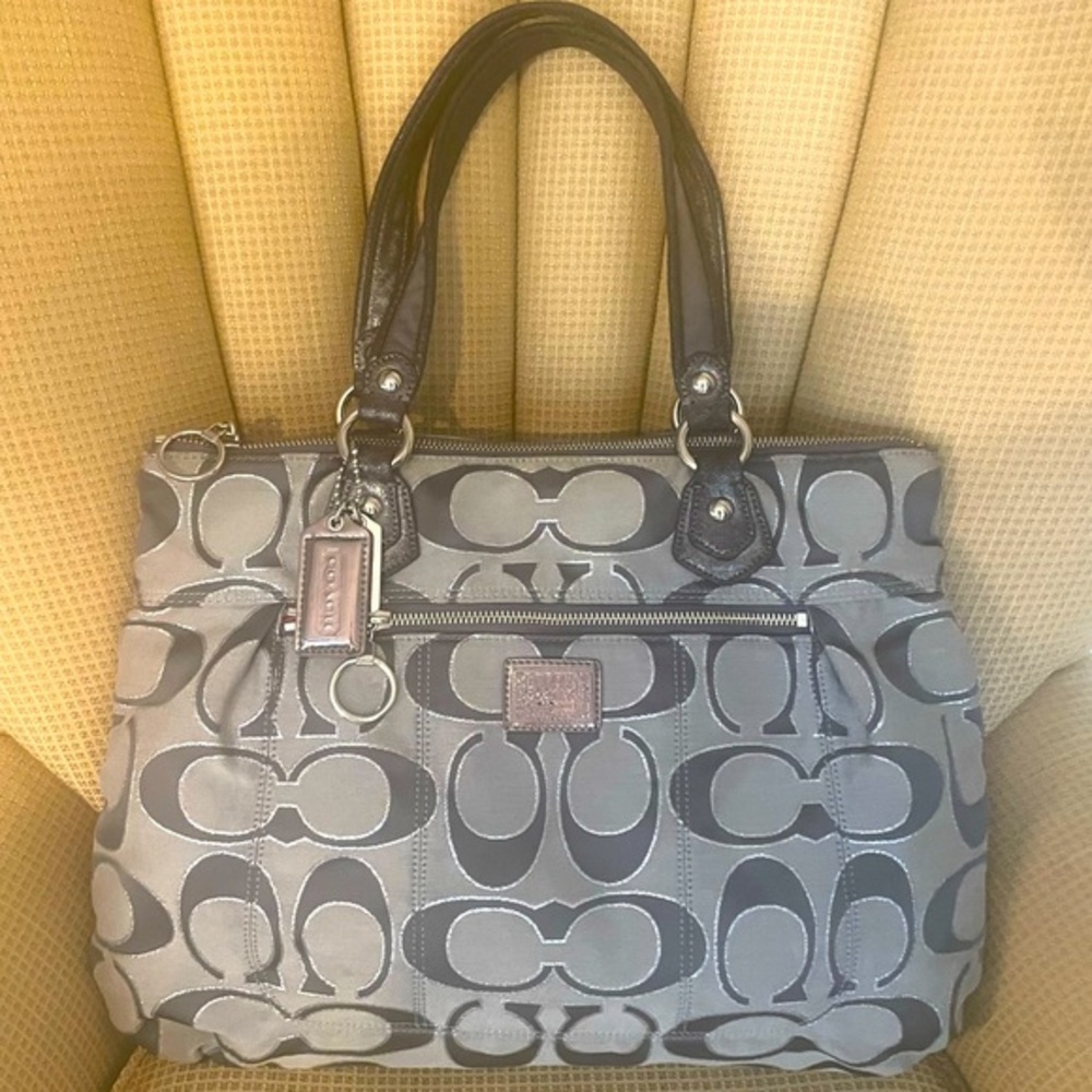 Coach Poppy Signature C Gray - GUC